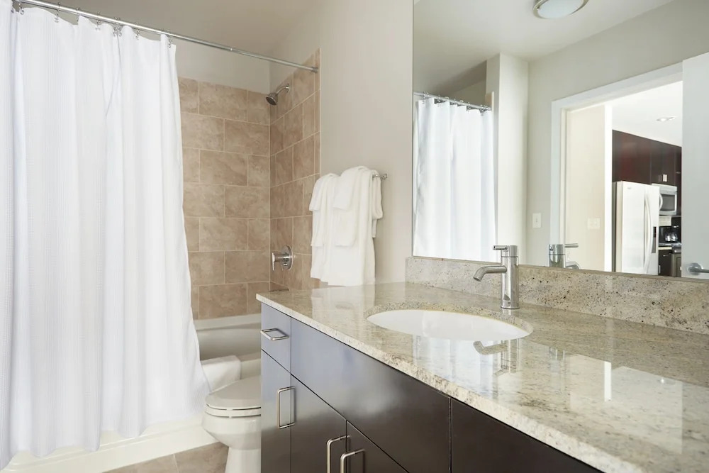 Desirable Midtown Suites by Sonder