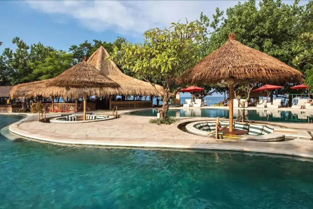 Super Value 3 Bed, Central Seminyak, Walk to Beach