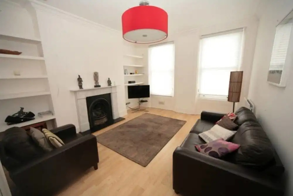 2 Bedroom Apartment in Wimbledon Village
