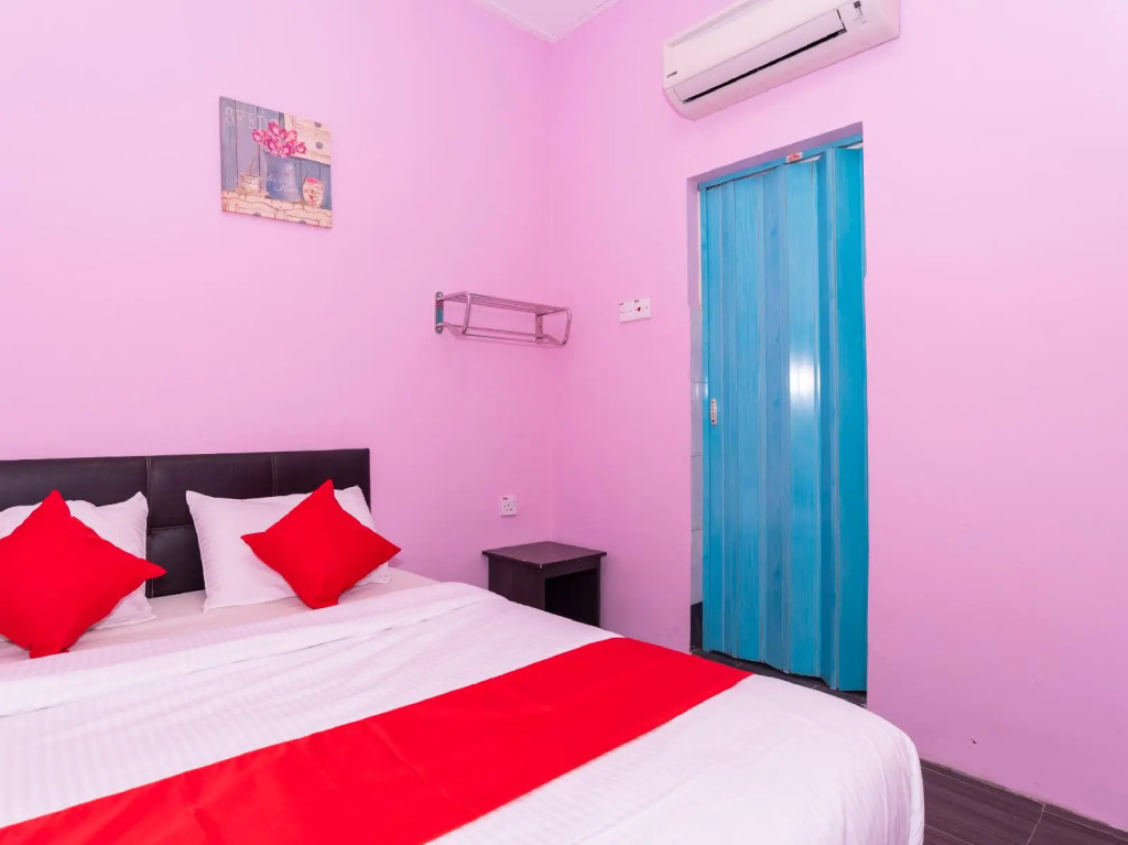 OYO 1125 IR Inn Hotel