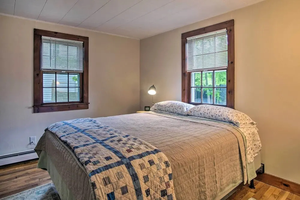 South Yarmouth Cottage ~ Half Mi to Beaches!