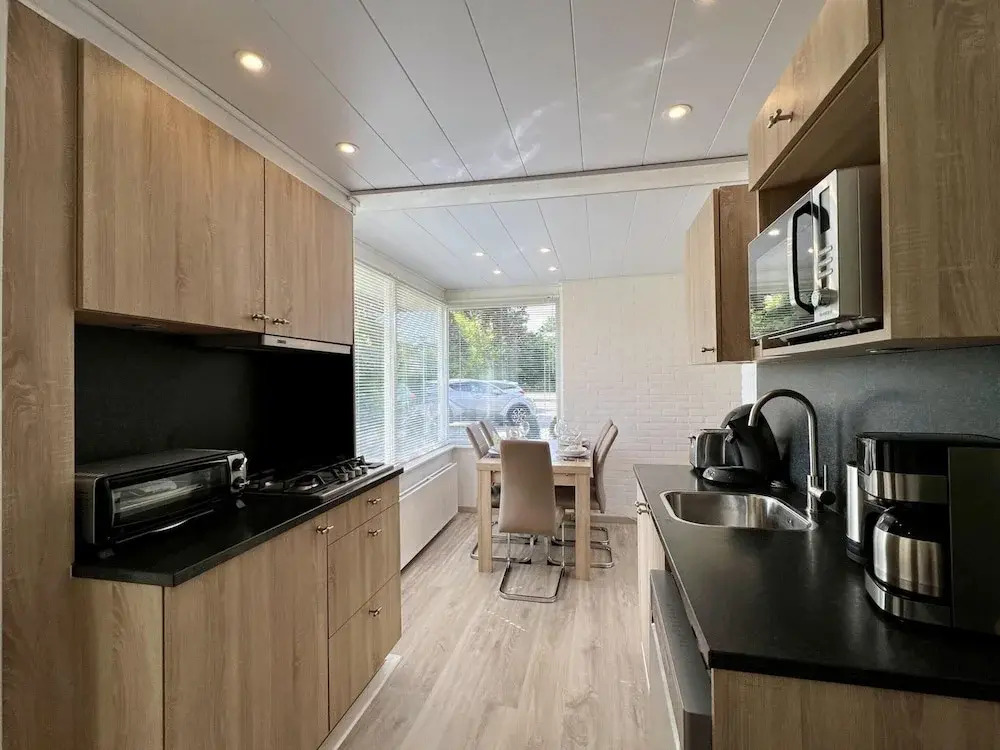 Pet-friendly Bungalow Near Beach