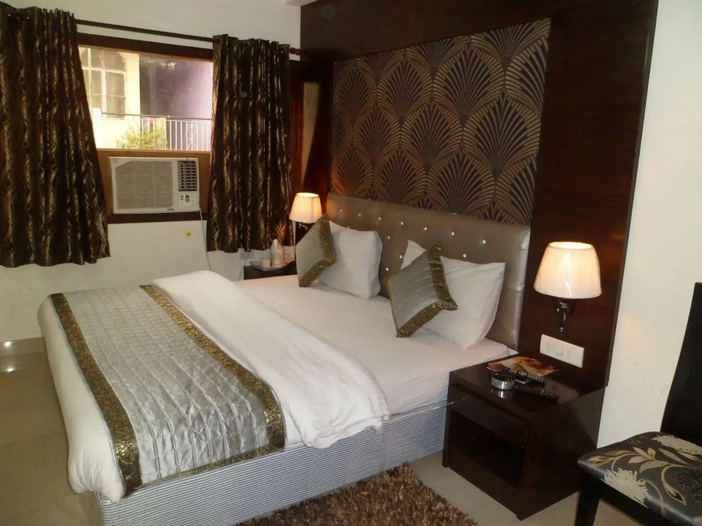 Hotel Arjun (New Delhi)