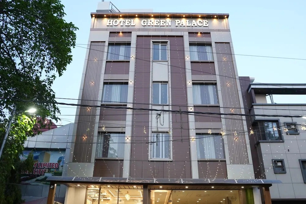Hotel Green Palace