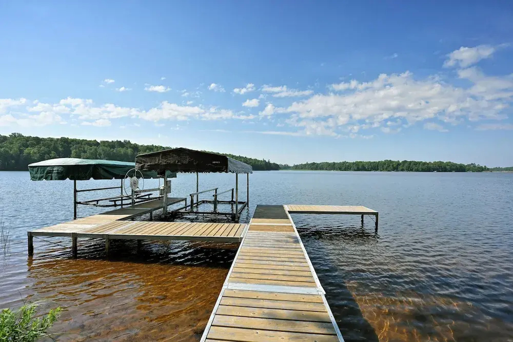 Modern Lakehouse Retreat on Lake Namakagon With Private Hot Tub