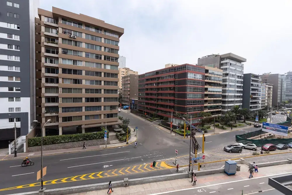 Simply Comfort. Stylish Miraflores Apartments