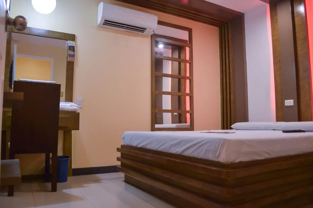 Hotel Sogo Santa Mesa