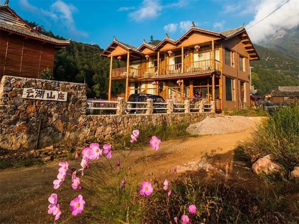 Yunhu Villa