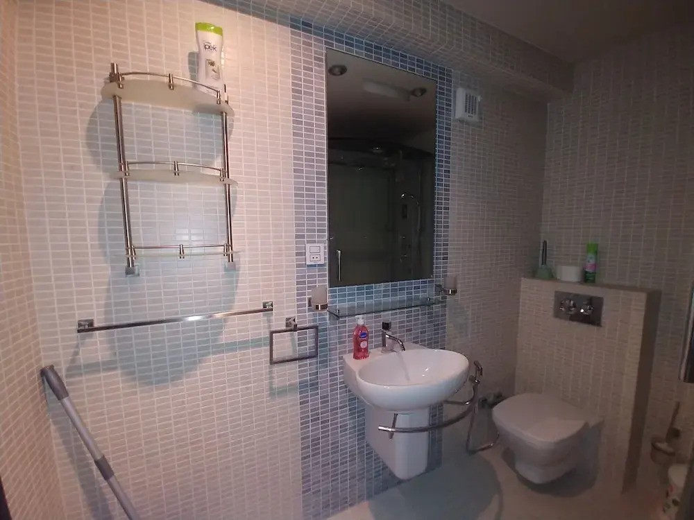 Apartment with Caspian Sea and F1 view