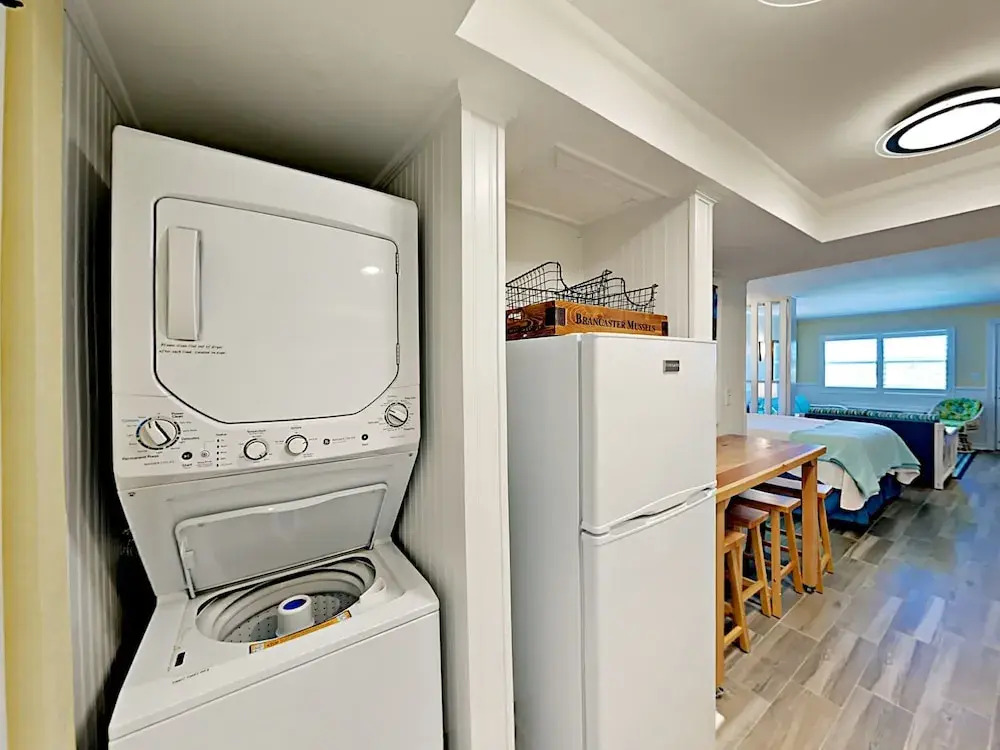 122 Sea Breeze - Sutdio Condo