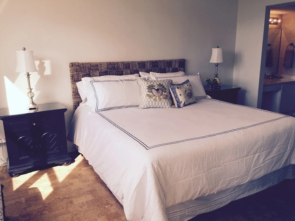 Gulf and Bay Club- C206 2 Bedrooms 2 Bathrooms Condo