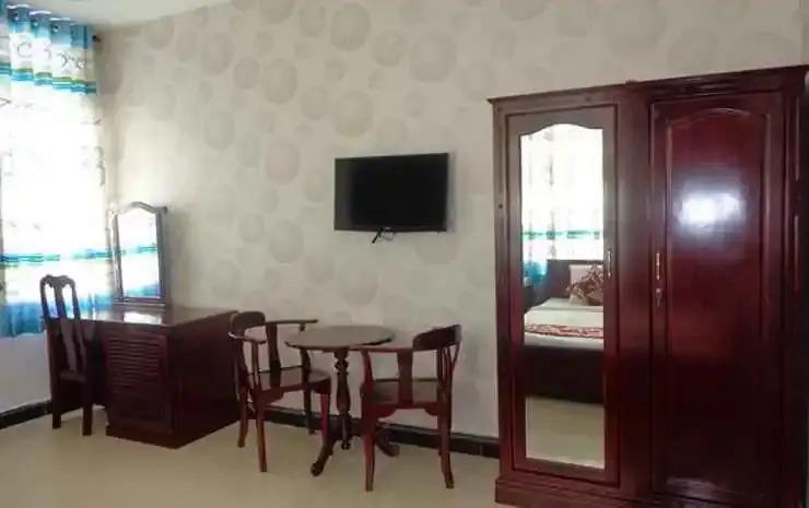 Thi Long Phung 1 Hotel