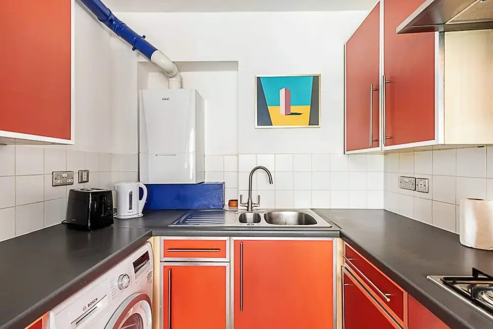 Quirky and Colourful Flat in Shoreditch