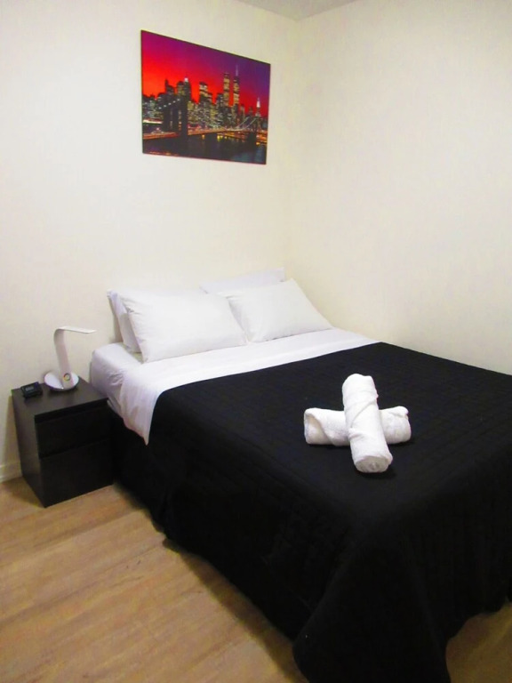 Trendy Dt Condo - 17th Ave+parking, Pets