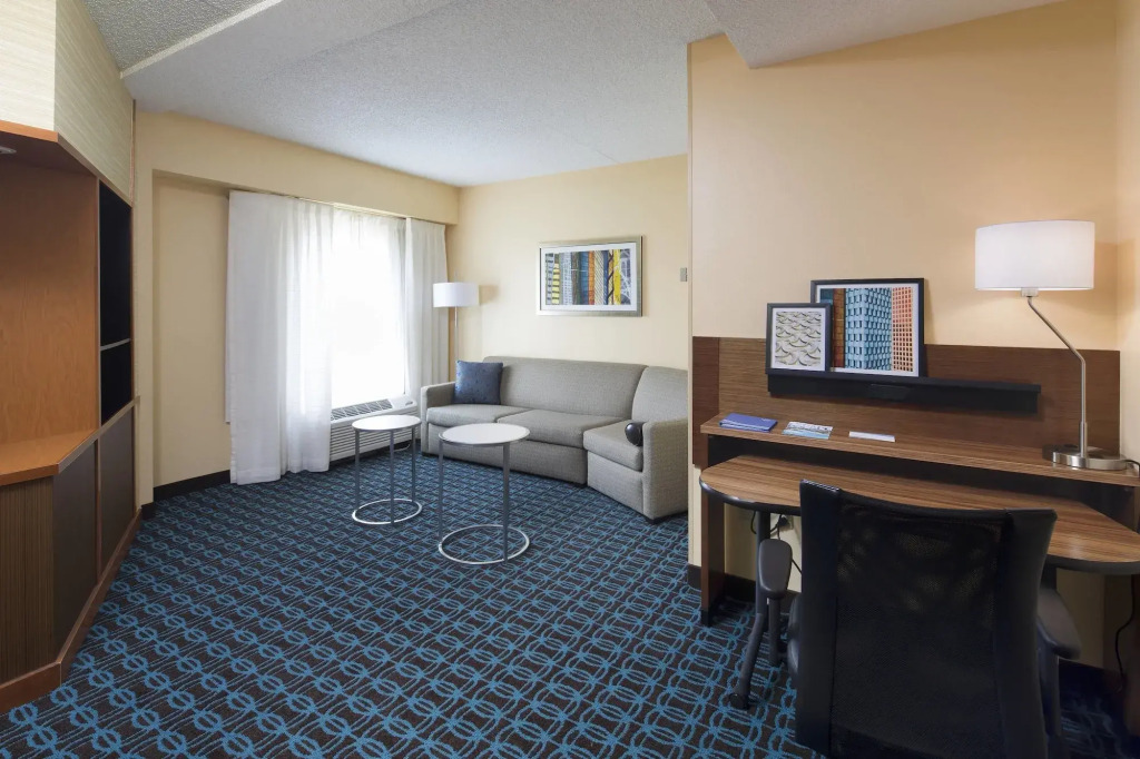 SpringHill Suites by Marriott Newark International Airport