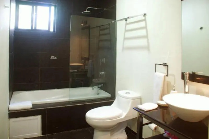 Beautiful & Located 2 BR Aparthotel by KVR