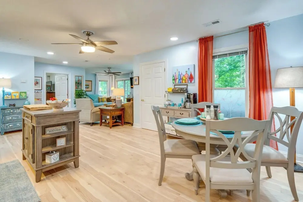 Creekside Hendersonville Haven: Hot Tub & Fire Pit