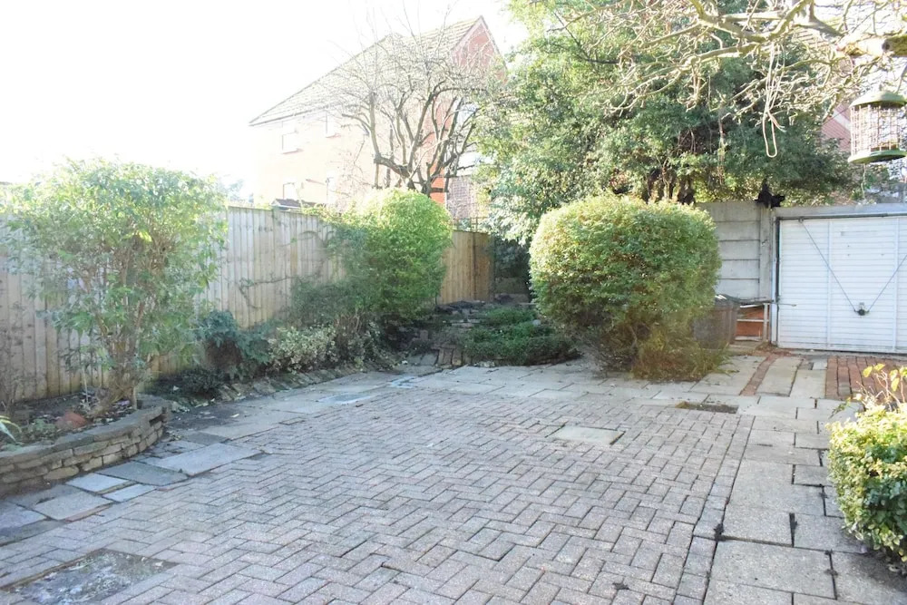 Spacious and Stylish 3 Bedroom Family House