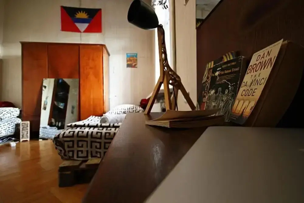 Хостел Dingo Backpackers