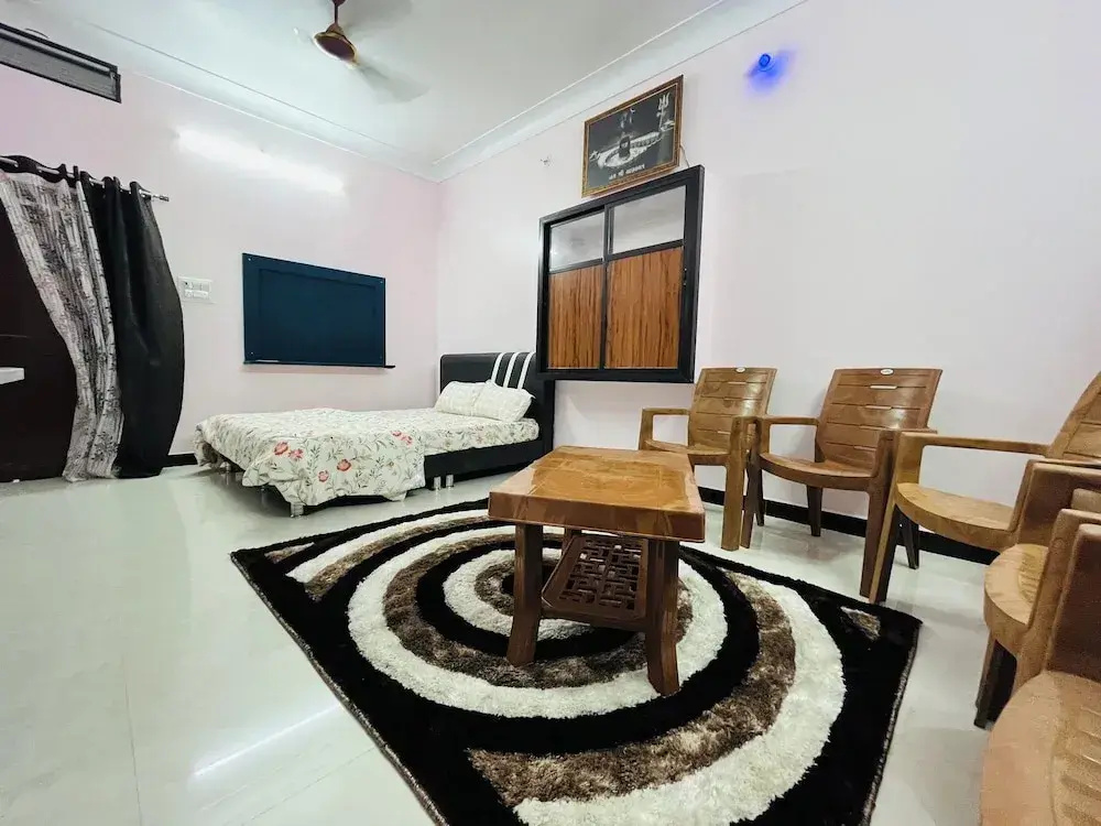 Shrilok Kutir