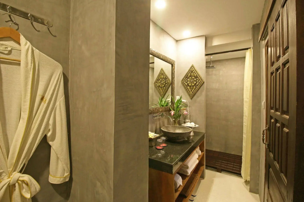 Golden Temple Hotel