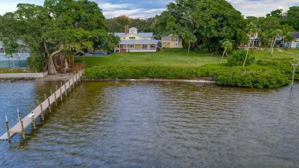 Plantation House On Palma Sola Bay Private Pool And Boat Dock 7 Bedroom Home by Redawning