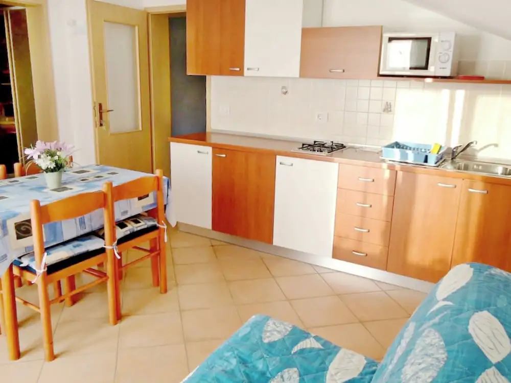 Apartment With Terrace and Garden Access