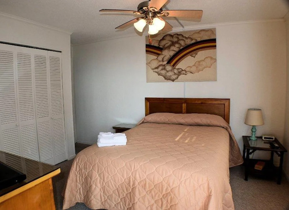 Seafarer 106 by Seaside Vacations