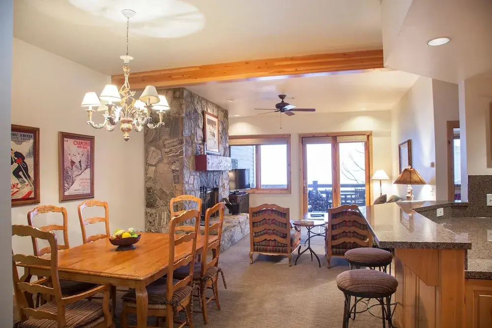 Trail's End Lodge at Deer Valley Resort - Two Bedroom Residence with Spa #405 2 Condo