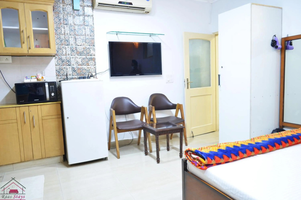 Furnished 1 Bedroom Independent Apartment 1 in Greater Kailash 1 Delhi