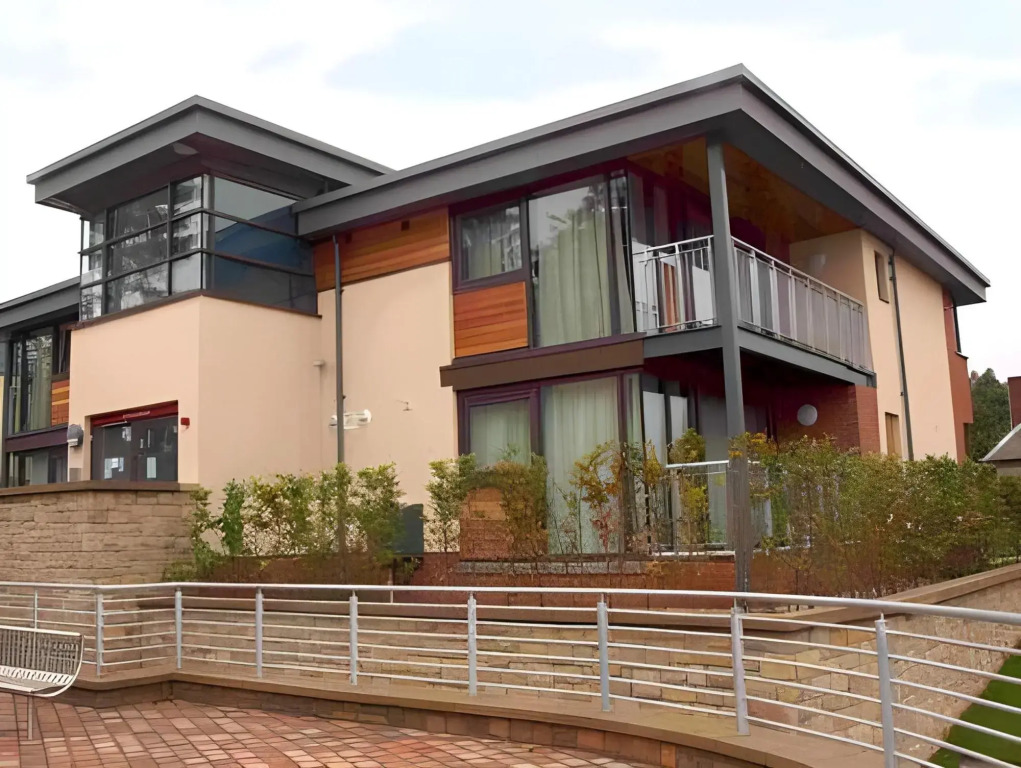 Perth Youth Hostel and Apartments