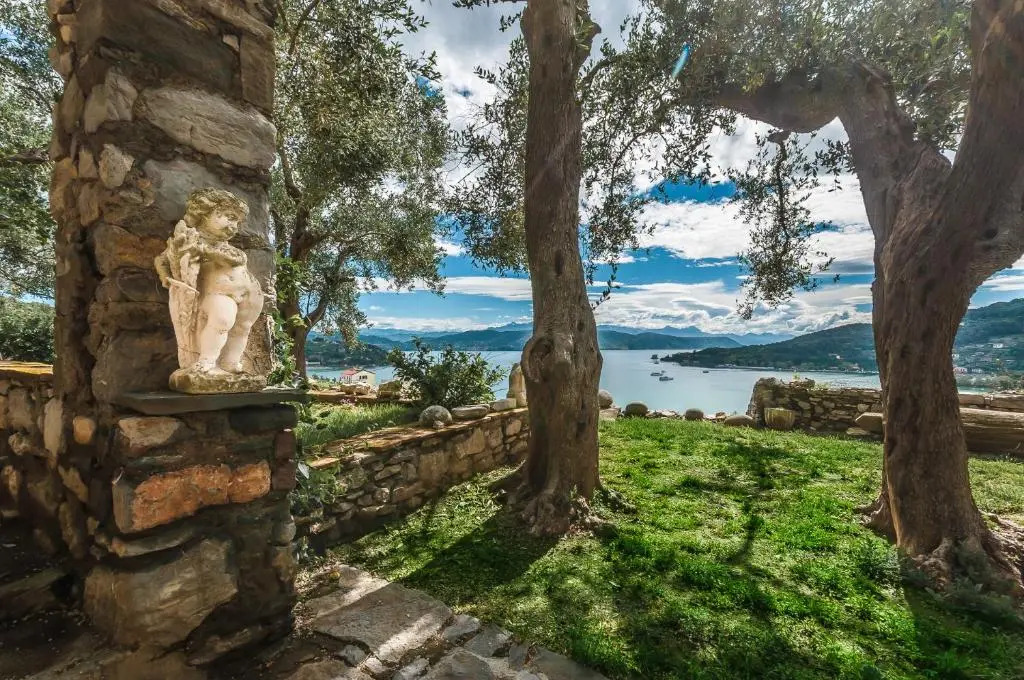 VILLA CASTELLo PORTOVENERE