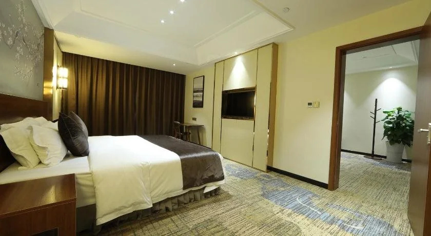 Zhihuitang Fengze Hotel