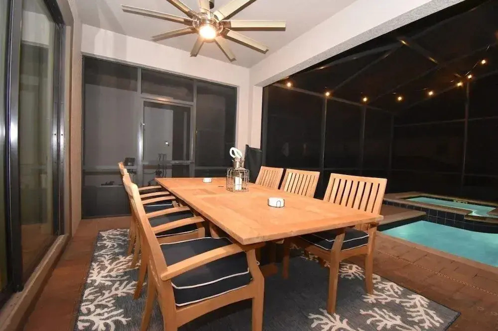 4912cg 5 Bedroom Home by RedAwning