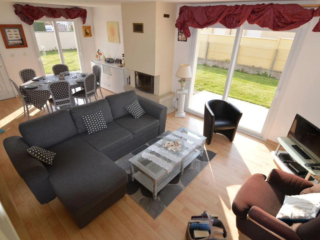 Denneville Coastal Escape with garden