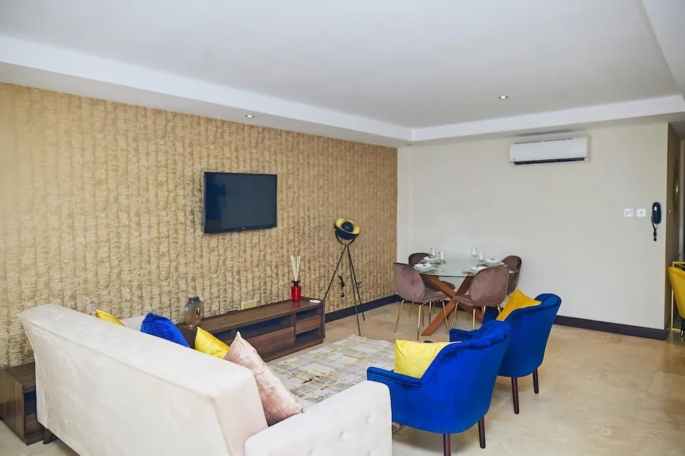 Regal Spaces at Imperial Grove