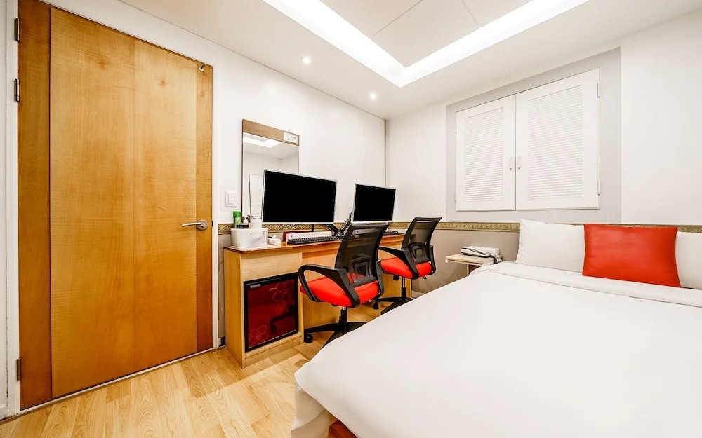 Latera Motel