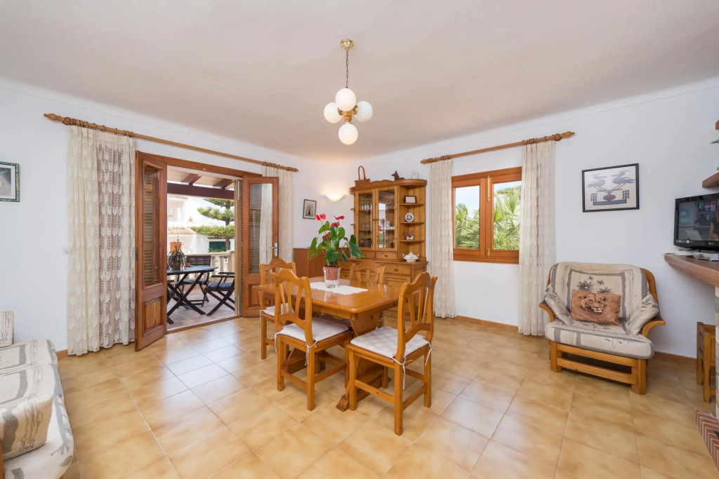 BARCELO-DANUS - Chalet with terrace in Porto Colom. Free WiFi