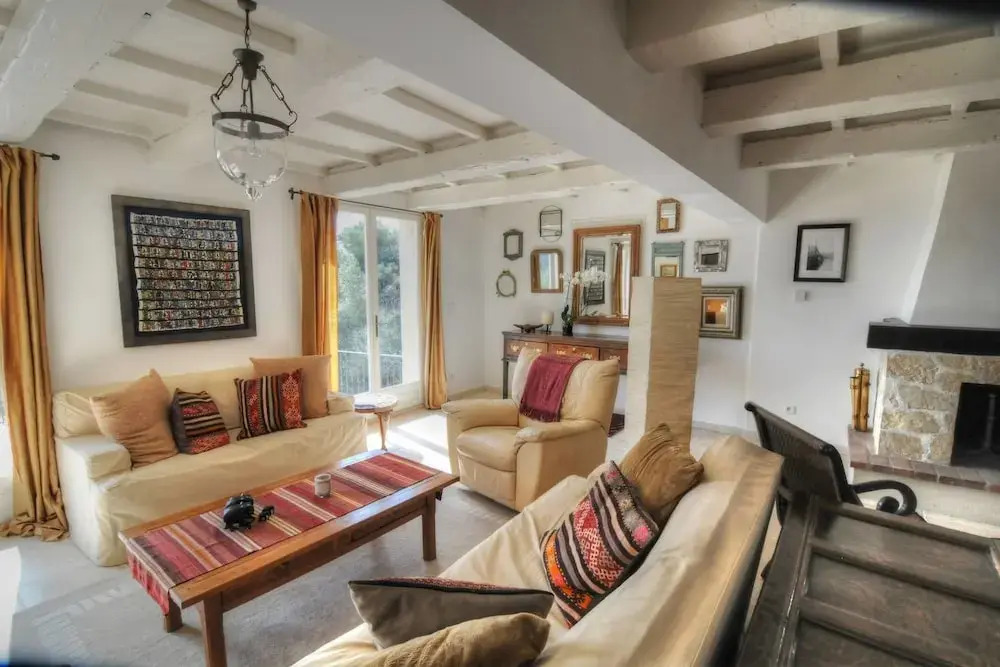 Luxury 3 bedroom villa with pool