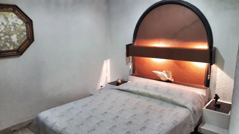 Solimar Inn Suites