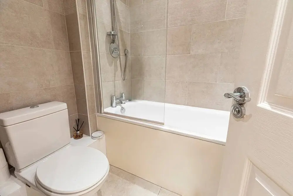 Homely 2-bed flat in Little Venice