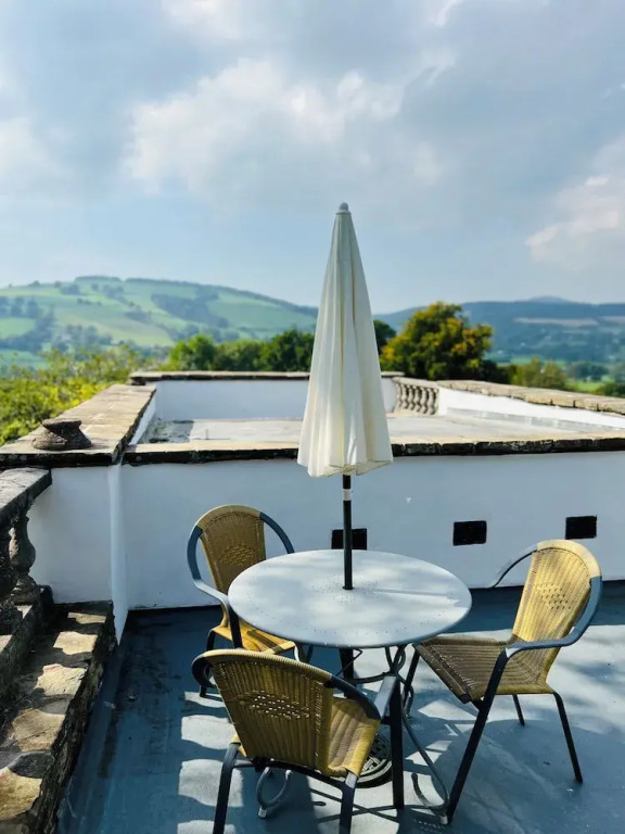 Pentre Cerrig Country House