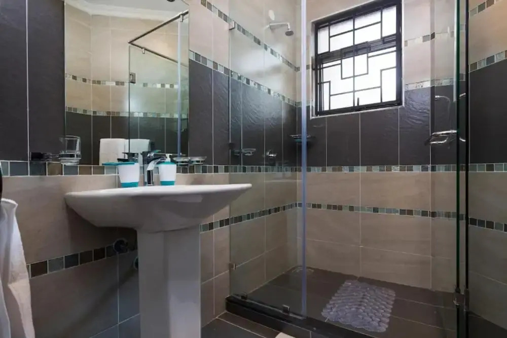 Lancaster Luxury Suites by Edmor Suites