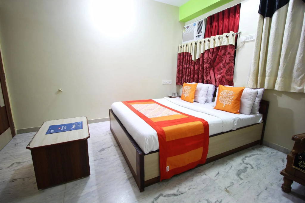Oyo Rooms Swastik Char Rasta 4