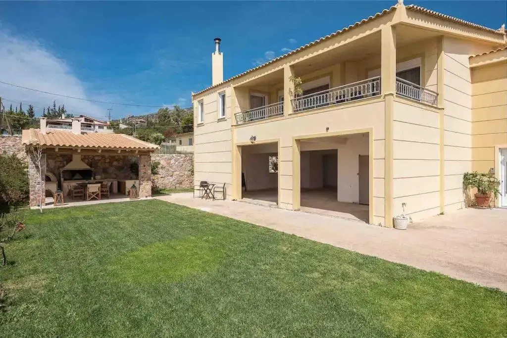 Anavissos 3bdr Seaview Beachhouse with Bbq