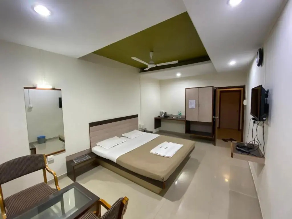 Tarkarli Niwas Nyahari