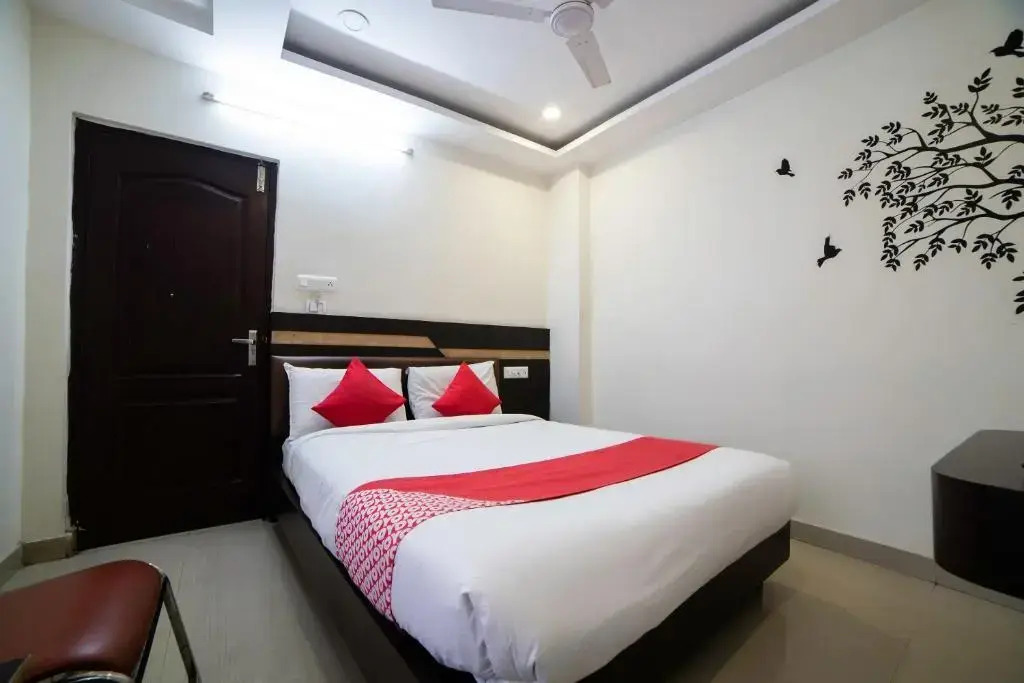 Highway Grand Residency