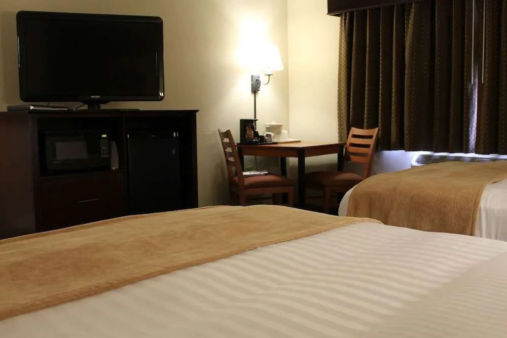 America Inn Lodge & Suites
