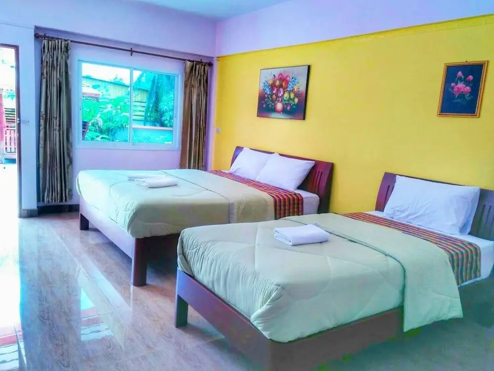 Benjawan Chalet Resort
