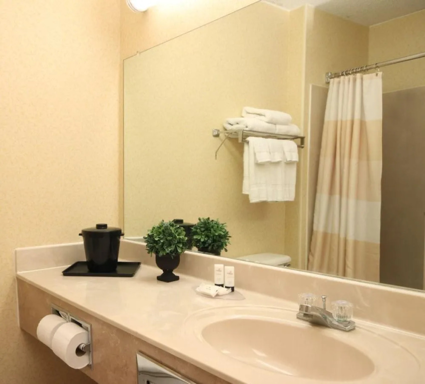 Clarion Inn